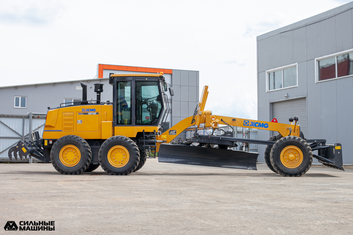 Автогрейдер XCMG GR165