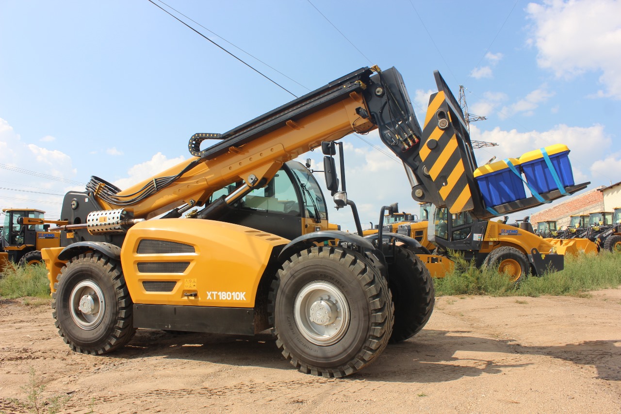 Телескопический погрузчик XCMG XT18010K