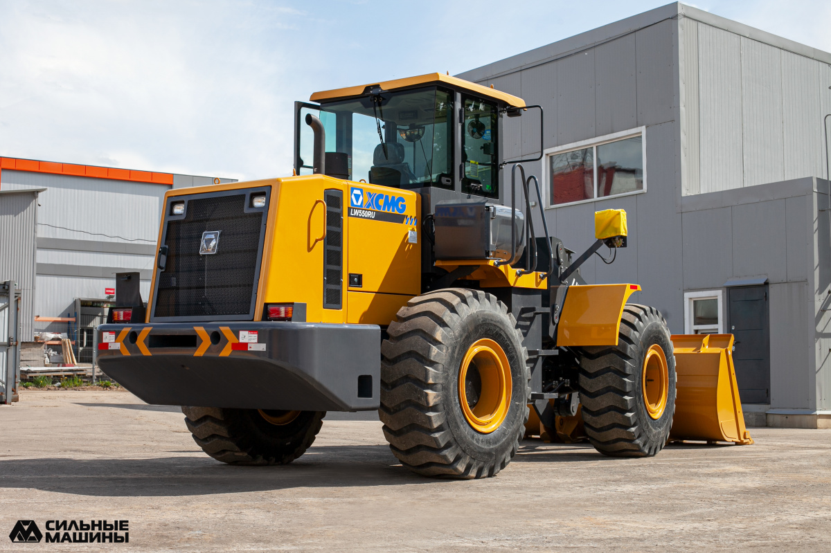 Фронтальный погрузчик XCMG LW550RU
