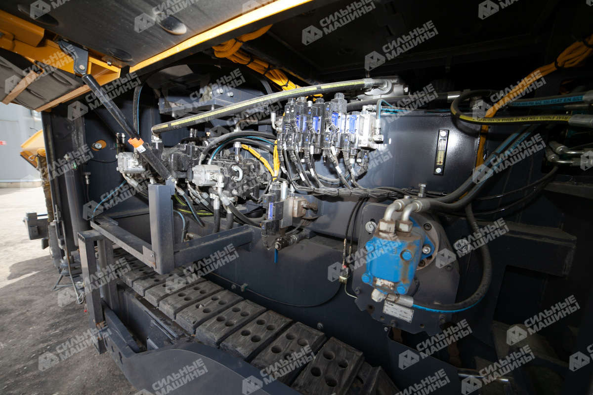 Асфальтоукладчик XCMG RP603 PRO
