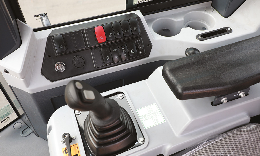 Фронтальный погрузчик XCMG XC968