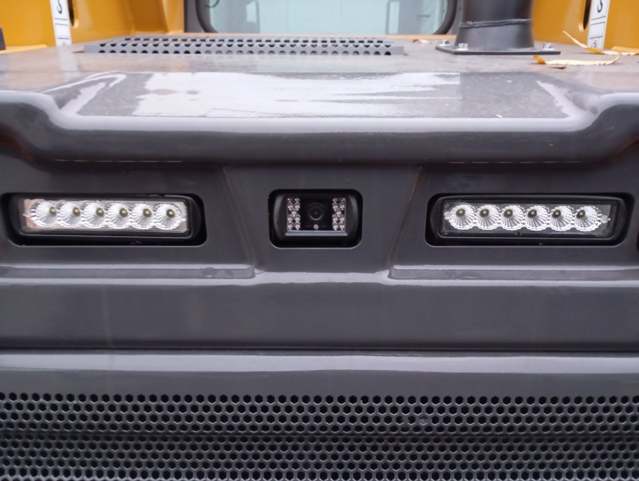 Мини-погрузчик XCMG SV790RU