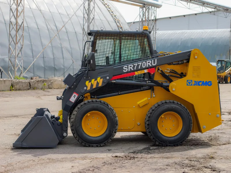 Мини-погрузчик XCMG SR770RU