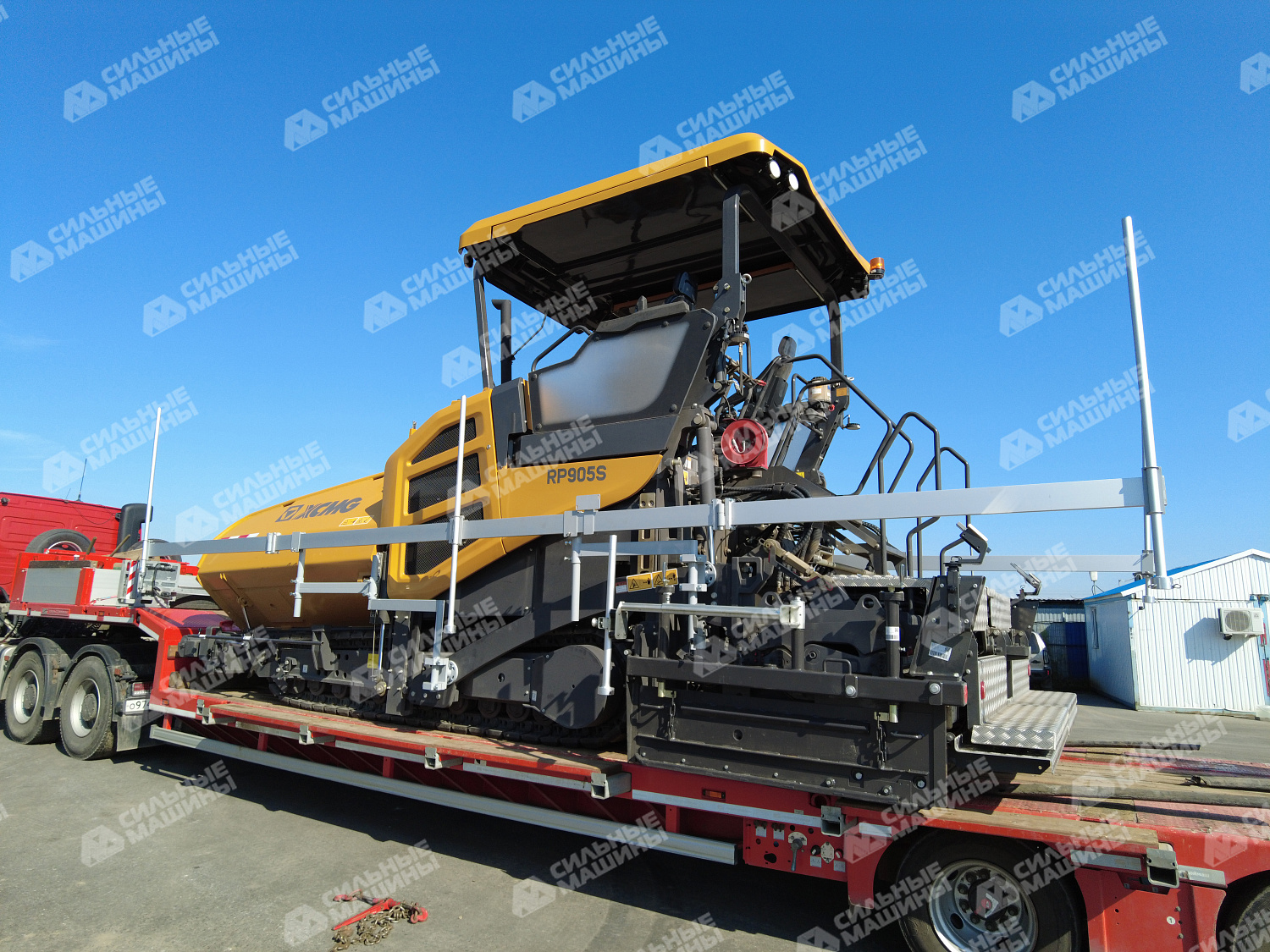 Асфальтоукладчик XCMG RP905S с плитой E500B