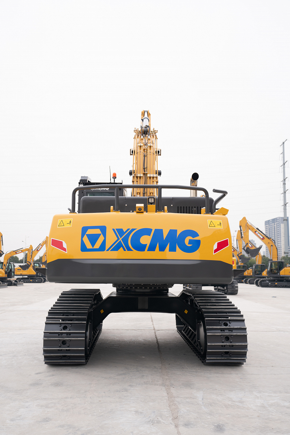 Гусеничный харвестер XCMG XE300UF