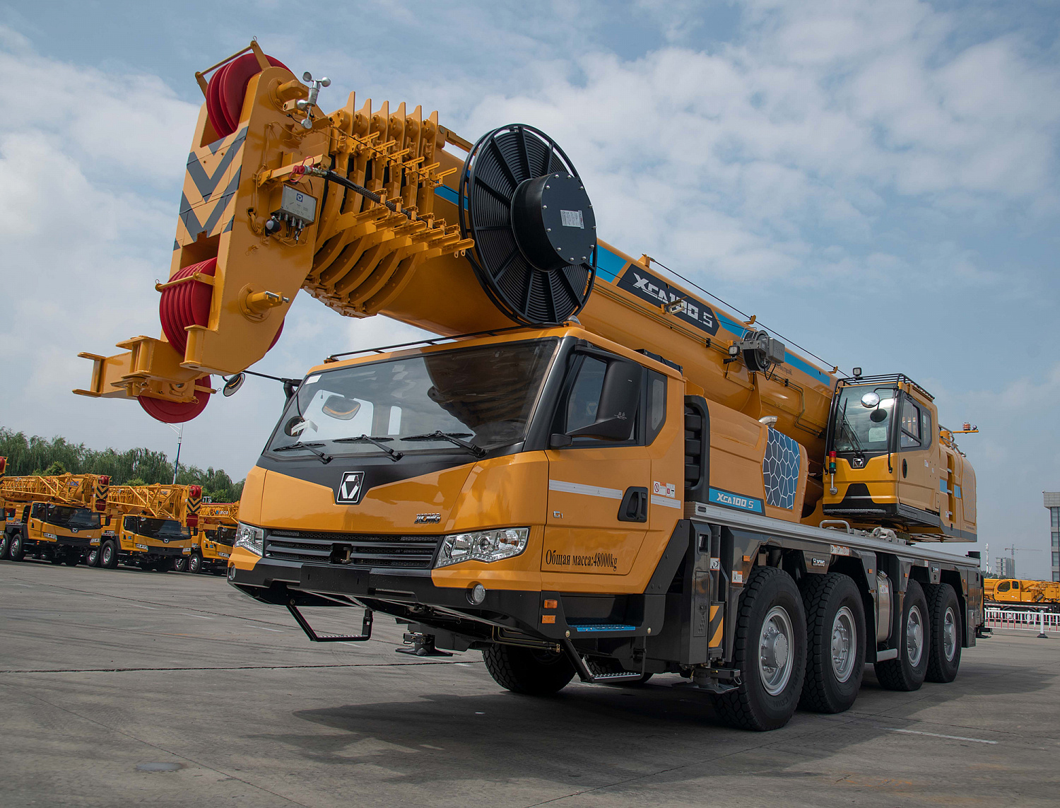 Вседорожный кран XCMG XCA100_S