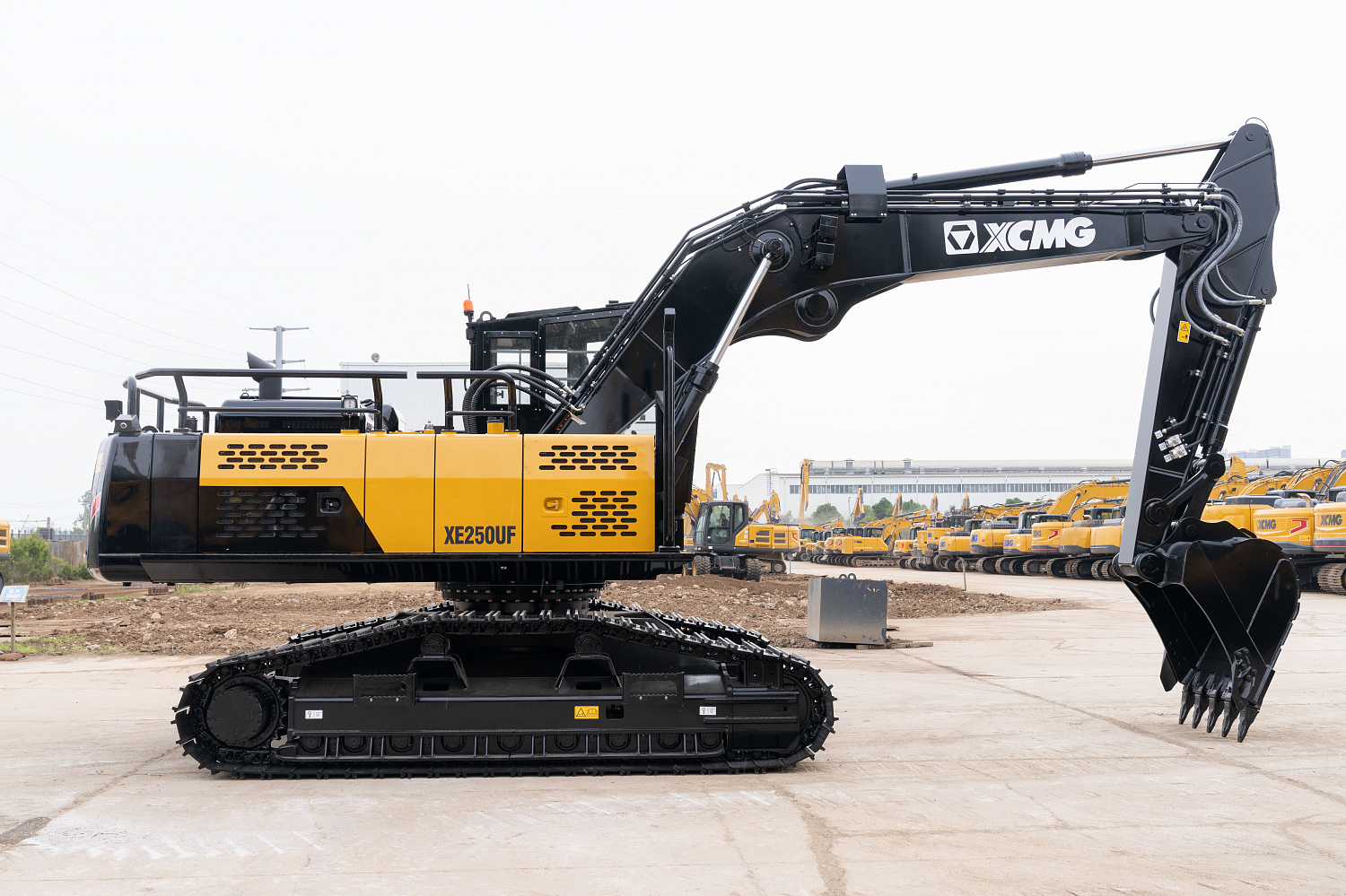 Гусеничный харвестер XCMG XE250UF