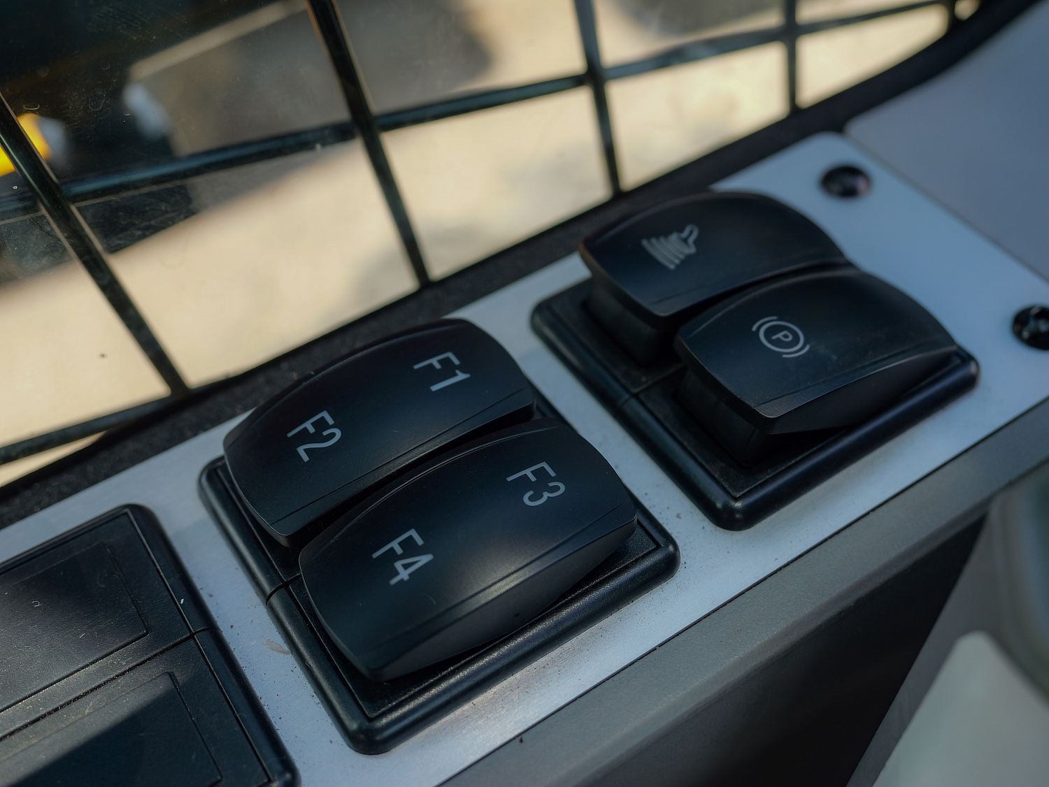 Мини-погрузчик XCMG SR740RU