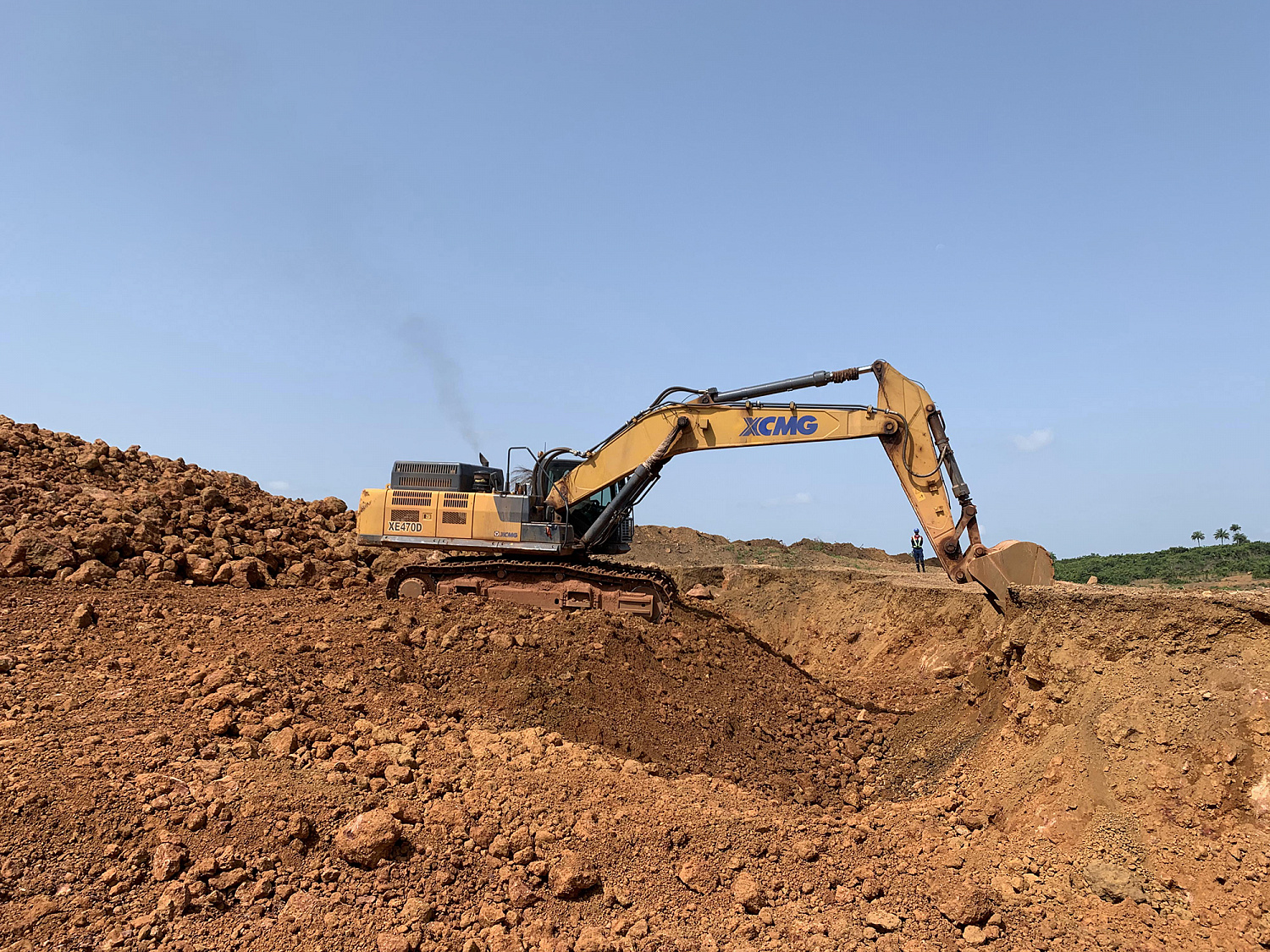 Гусеничный экскаватор XCMG XE470D