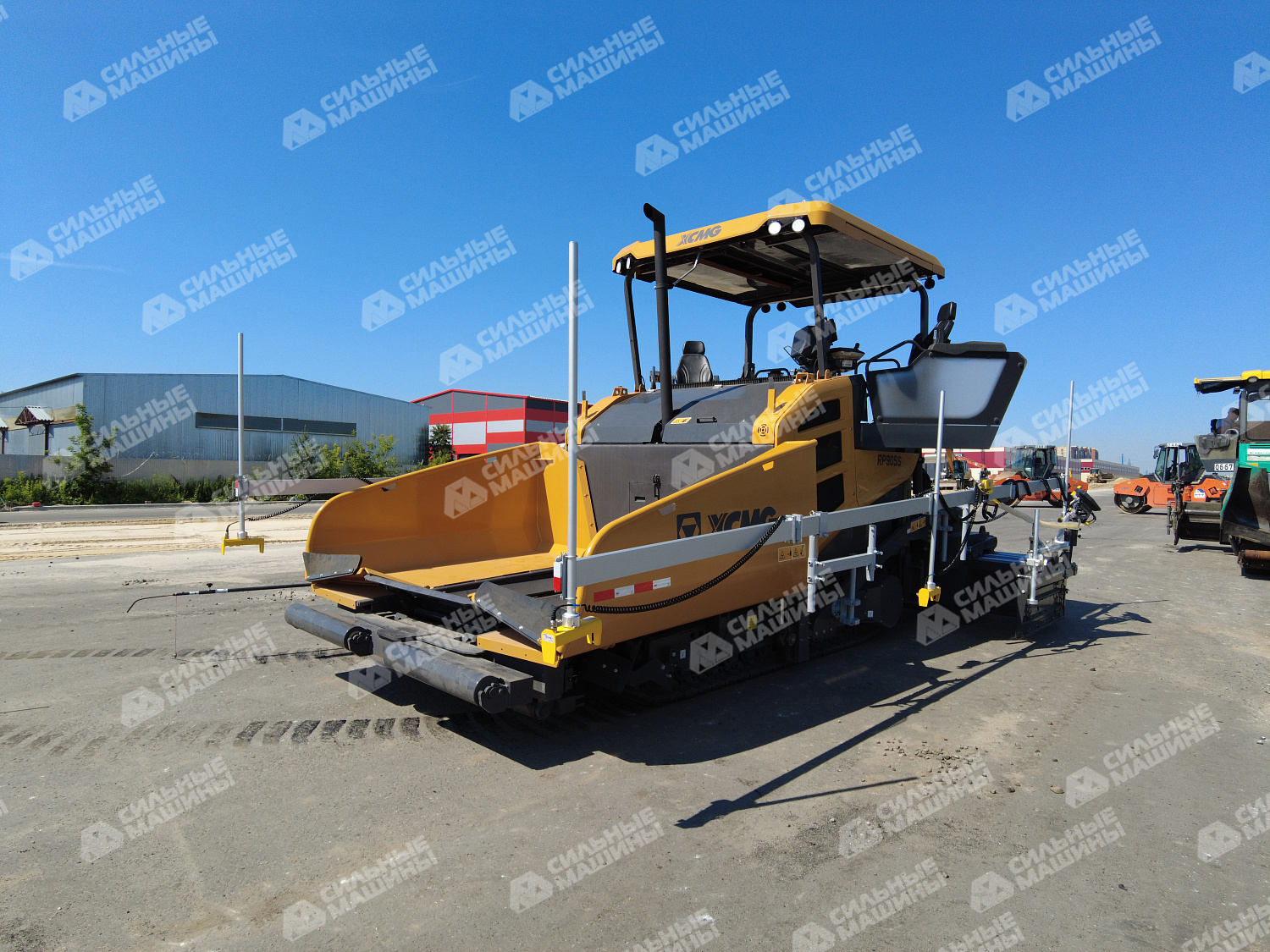 Асфальтоукладчик XCMG RP905S с плитой E600B