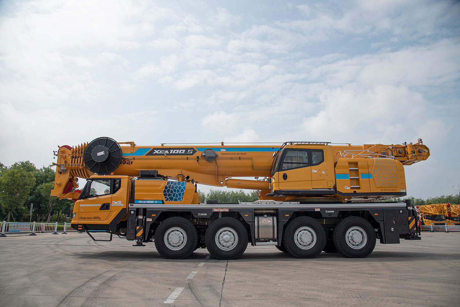 Вседорожный кран XCMG XCA100_S