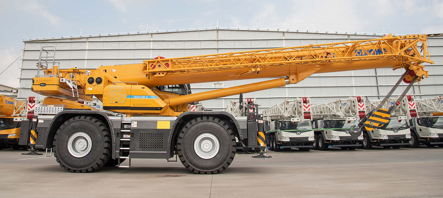 Короткобазный кран XCR70_S